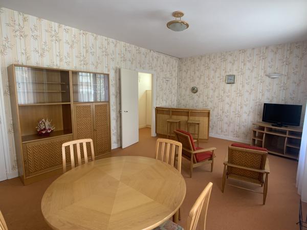 Maison
                                                                                                                                                                                                                                                                                                                        6 pièce(s)                                                                                                                                                                                                          3 chambre(s)                                                                                                                                                                                                          154  m²