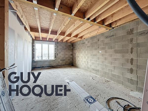 A REIMS - PLATEAU A AMENAGER PROCHE DE LA GARE