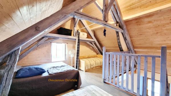 24210 Thenon : maison et 3 Gîtes