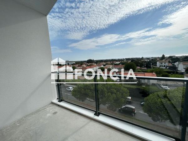 Location Appartement 3 pièces 69.6 m² - 31BIS AU 39BIS AVENUE DU COMMANDANT LISIACK Aytre 17440