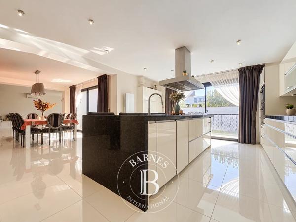 Chennevières-sur-Marne, Maison 4 Chambres -  254 m² à vendre