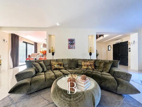Chennevières-sur-Marne, Maison 4 Chambres -  254 m² à vendre