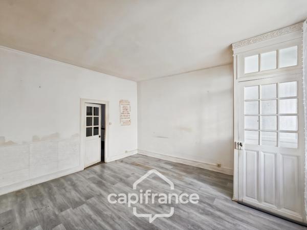 Maison de ville 64 m² – La Charité-sur-Loire (58) – Centre historique – Fort potentiel