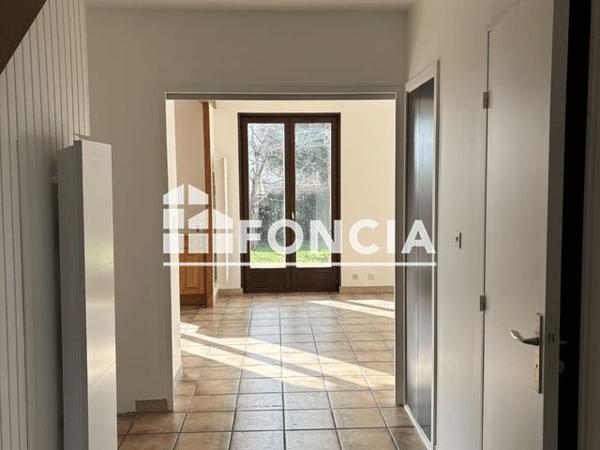 Location Maison 6 pièces 103.5 m² - Champagne Sur Seine 77430