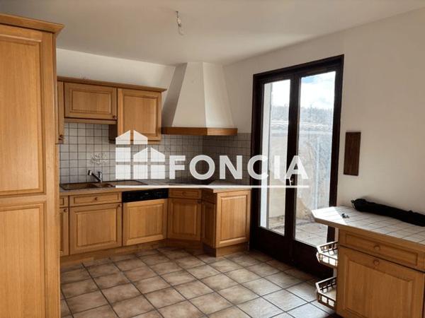 Location Maison 6 pièces 103.5 m² - Champagne Sur Seine 77430