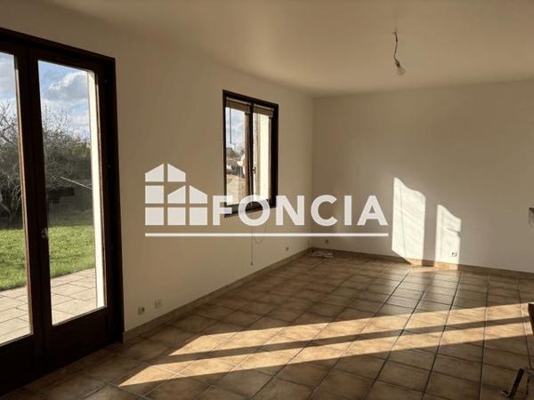 Location Maison 6 pièces 103.5 m² - Champagne Sur Seine 77430