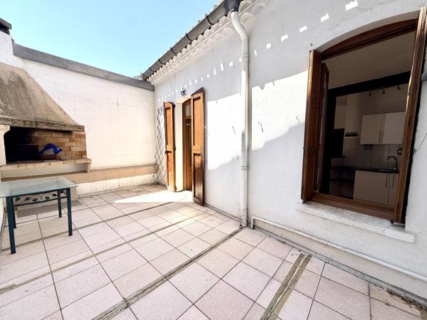 Maison de ville avec garage et terrasse