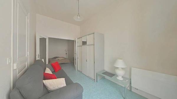 Appartement 1 pièce                                        - 42000 Saint-Étienne Réf : 12919