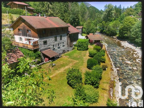 Maison à vendre 8 pièces 547 m² Glières-Val-de-Borne