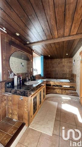 Maison à vendre 8 pièces 547 m² Glières-Val-de-Borne