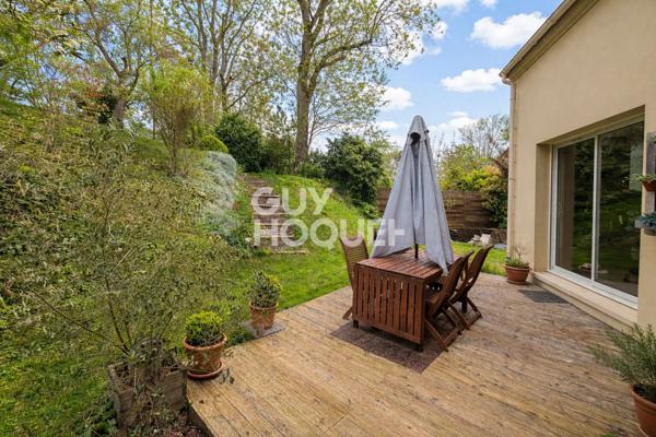 JUZIERS - Maison 7 pièces, 4 chambres.