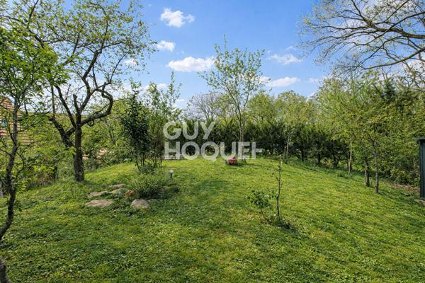 JUZIERS - Maison 7 pièces, 4 chambres.