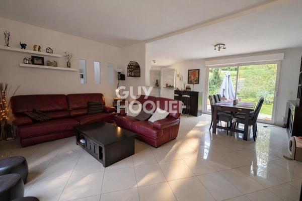 JUZIERS - Maison 7 pièces, 4 chambres.