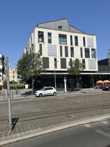 Mérignac centre, appartement T4 avec terrasse et 2 parkings