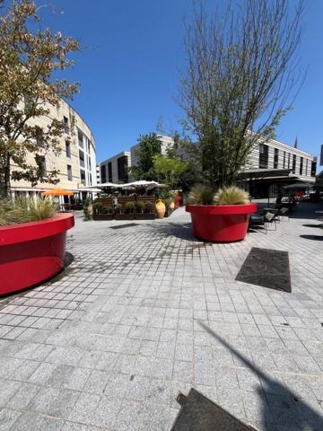 Mérignac centre, appartement T4 avec terrasse et 2 parkings