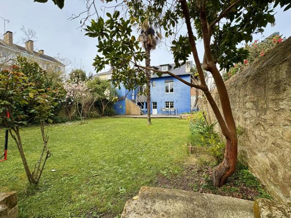 Maison  6 pièce(s)  5 chambre(s)  200.61 m²