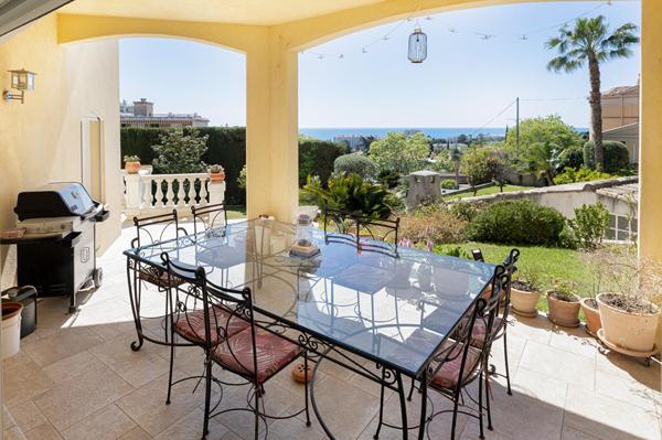 Nice FABRON - 400m2 - 9P - Piscine - VUE MER - Garage