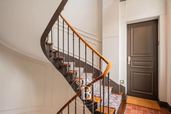 Paris 18ème, Appartement 1 Chambre -  53 m² à vendre