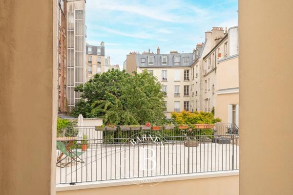 Paris 18ème, Appartement 1 Chambre -  53 m² à vendre