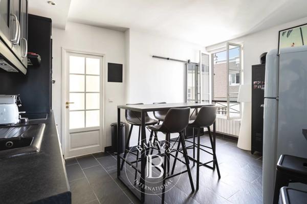 Paris 18ème, Appartement 1 Chambre -  53 m² à vendre