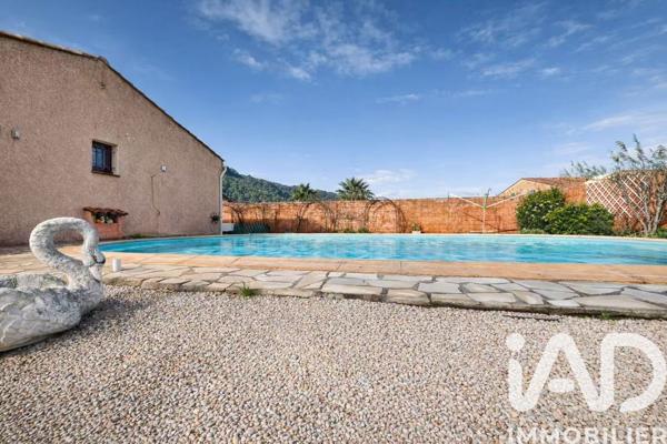 Maison à vendre 4 pièces 90 m² Vidauban
