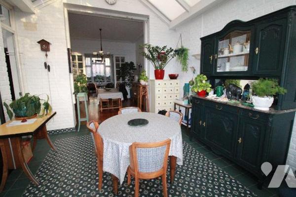 Authentique maison bâtie en 1900 sur une parcelle de 489 m², située à Rosendaël dans un secteur...