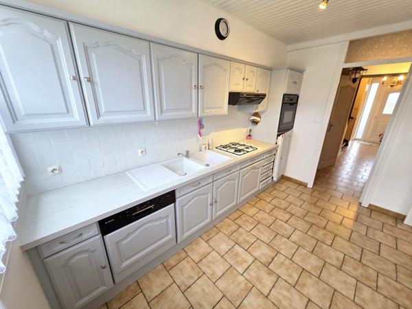 Très belle maison semi individuelle 3 chambres