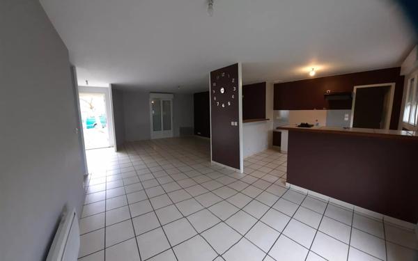 Location Maison 3 pièces 77 m2 à Pauillac