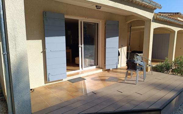 Appartement à louer    1 pièce •  Salavas