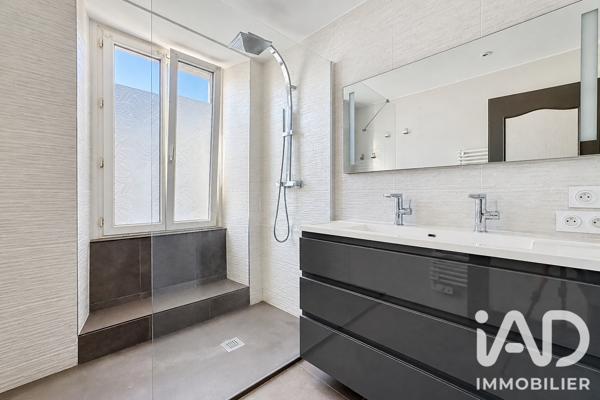 Immeuble à vendre 241 m² Rohan