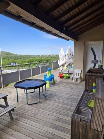 AGREABLE PAVILLON SUR SOUS SOL A SAINTE RADEGONDE