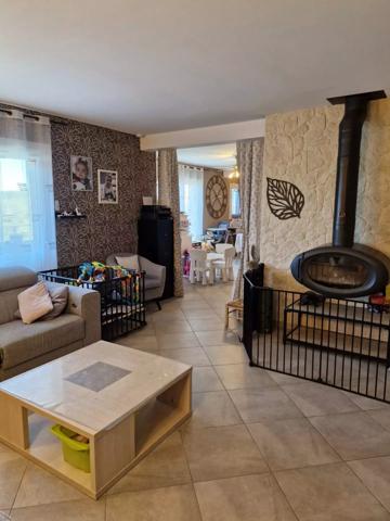AGREABLE PAVILLON SUR SOUS SOL A SAINTE RADEGONDE