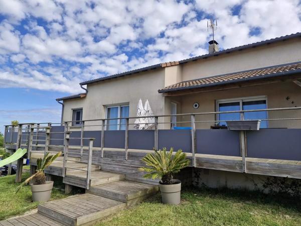 AGREABLE PAVILLON SUR SOUS SOL A SAINTE RADEGONDE