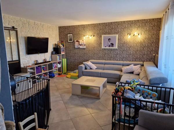 AGREABLE PAVILLON SUR SOUS SOL A SAINTE RADEGONDE
