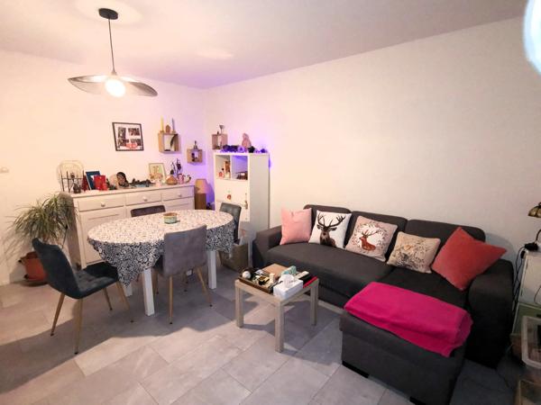 Appartement avec jardinet