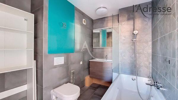 PUTEAUX/CENTRE 2 pièces de 47 m² avec balcon 13m², parking et cave