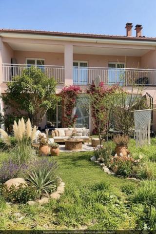 Belle maison familiale récente de plus de 170 m² – 4 chambres – environnement agréable