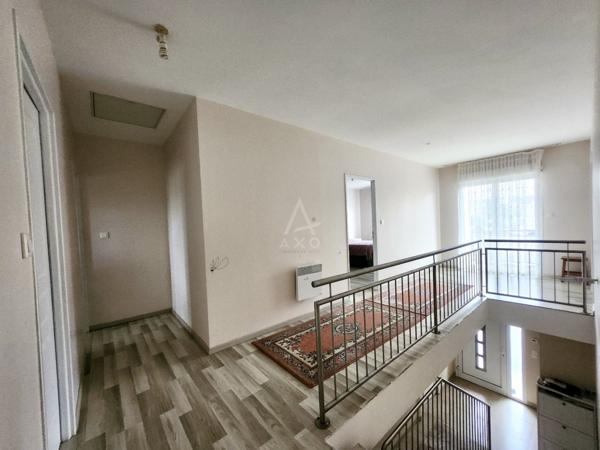 Belle maison familiale récente de plus de 170 m² – 4 chambres – environnement agréable