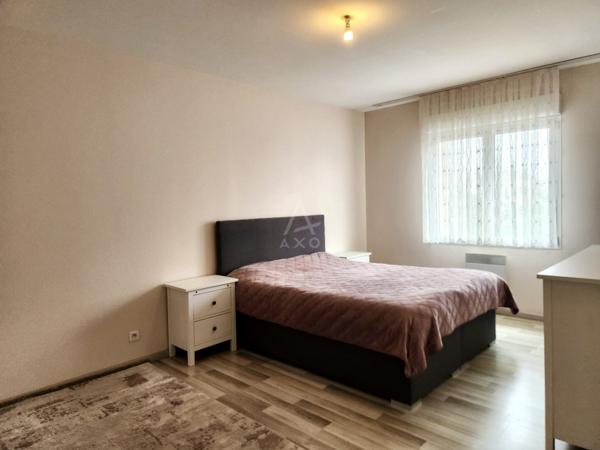 Belle maison familiale récente de plus de 170 m² – 4 chambres – environnement agréable