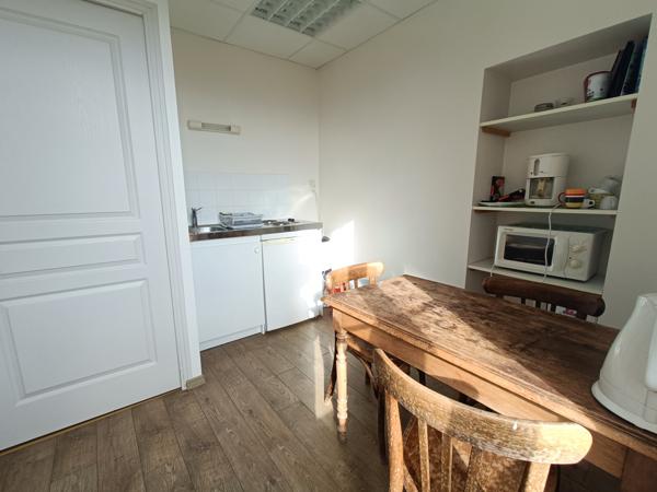 Immeuble 70m², grenier aménageable