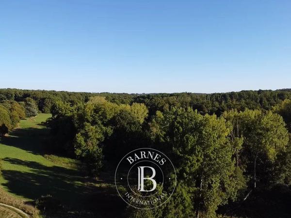 Vendôme, Château  1 888 m² à vendre