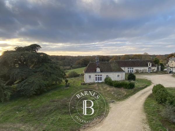 Vendôme, Château  1 888 m² à vendre