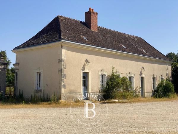 Vendôme, Château  1 888 m² à vendre