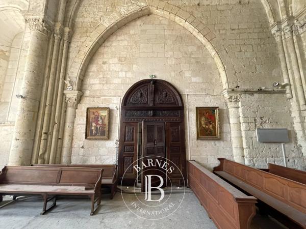 Vendôme, Château  1 888 m² à vendre