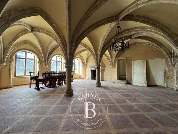 Vendôme, Château  1 888 m² à vendre