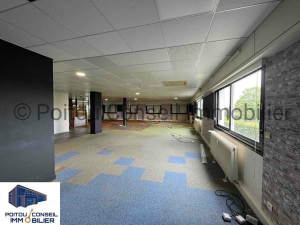 NIORT PLATEAU BUREAU 345 M2 A LA VENTE PROCHE GARE