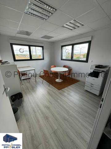 SECTEUR AVENUE DE PARIS 100m2 EN RDC BUREAUX AVEC PARKINGS