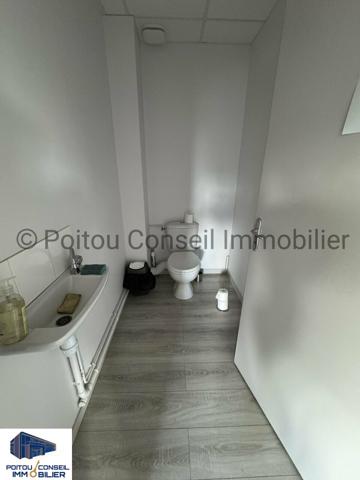 SECTEUR AVENUE DE PARIS 100m2 EN RDC BUREAUX AVEC PARKINGS