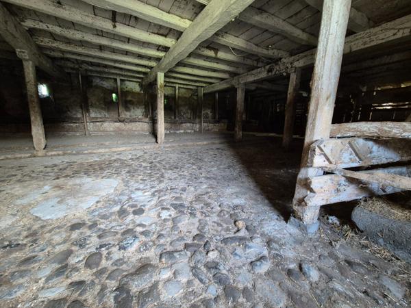 Maison à vendre 2 pièces AYRENS (15)