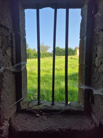 Maison à vendre 2 pièces AYRENS (15)